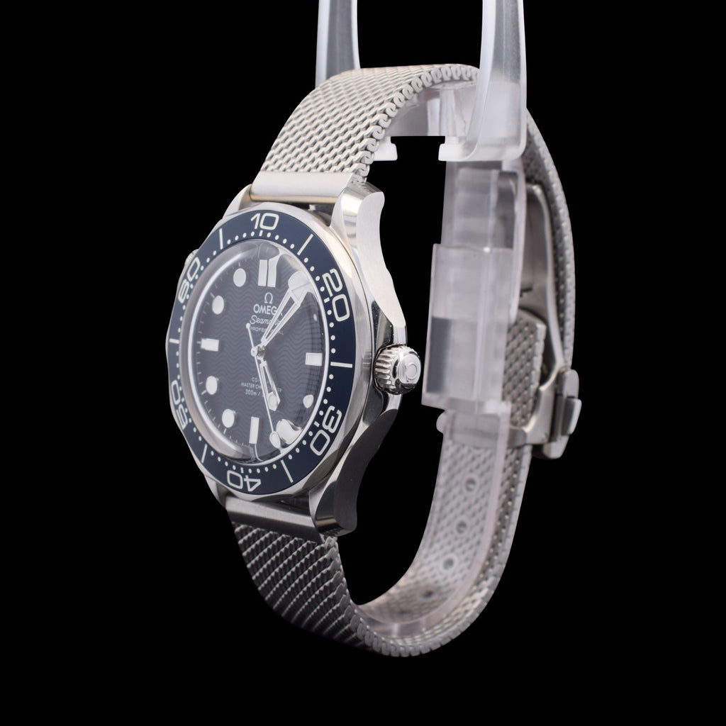 Omega Seamaster Diver 300M James Bond 007 60th Anniversary | 42mm