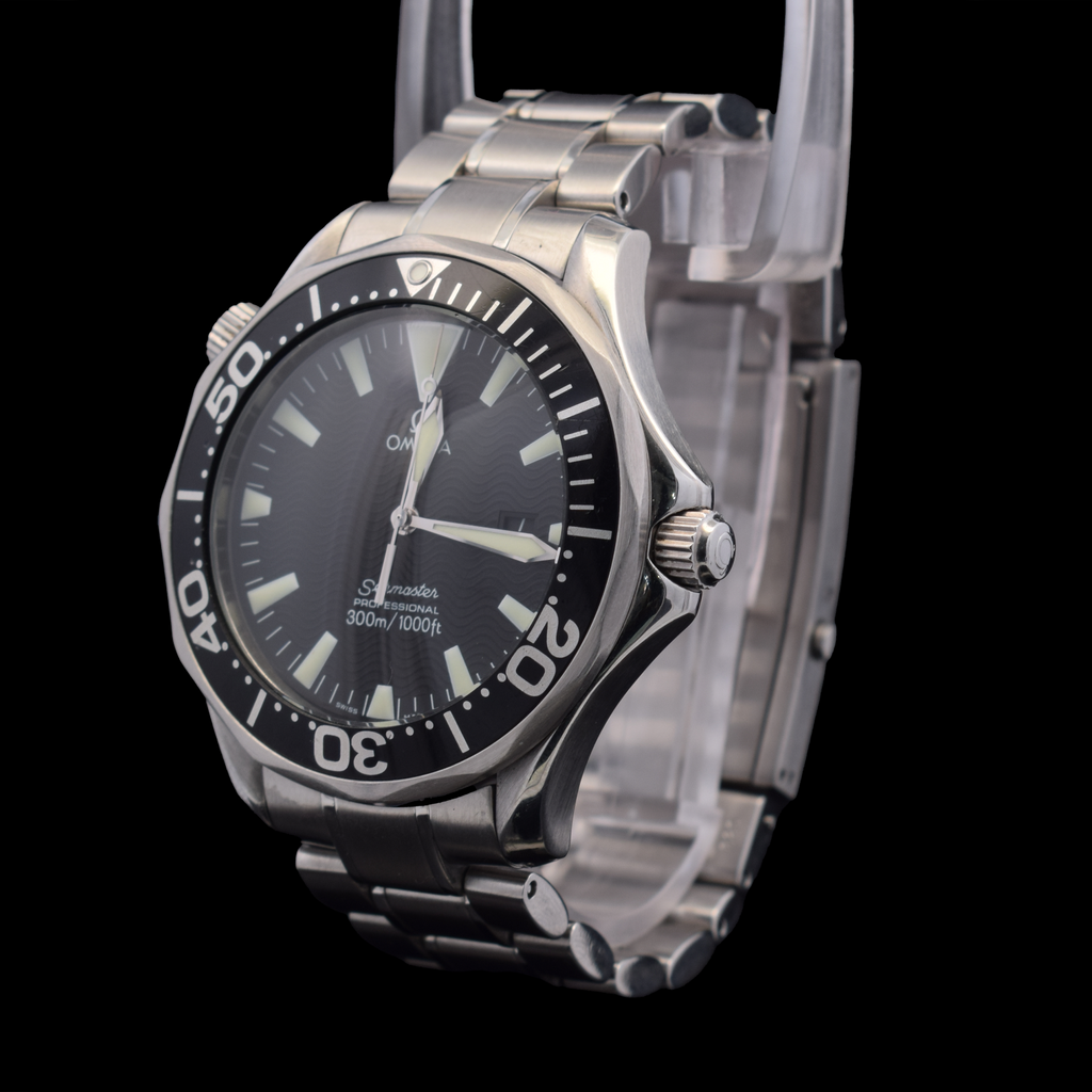 Omega Seamaster Professional 300M | 41mm Black Wave Dial | Quartz | Ref. 2264.50