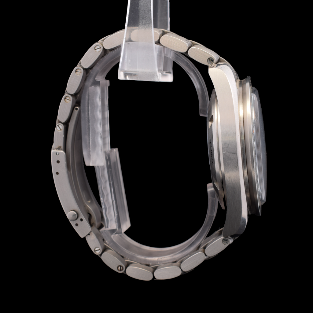 Omega Speedmaster HB-SIA Solar Impulse | Titanium Carbon-Fiber Dial
