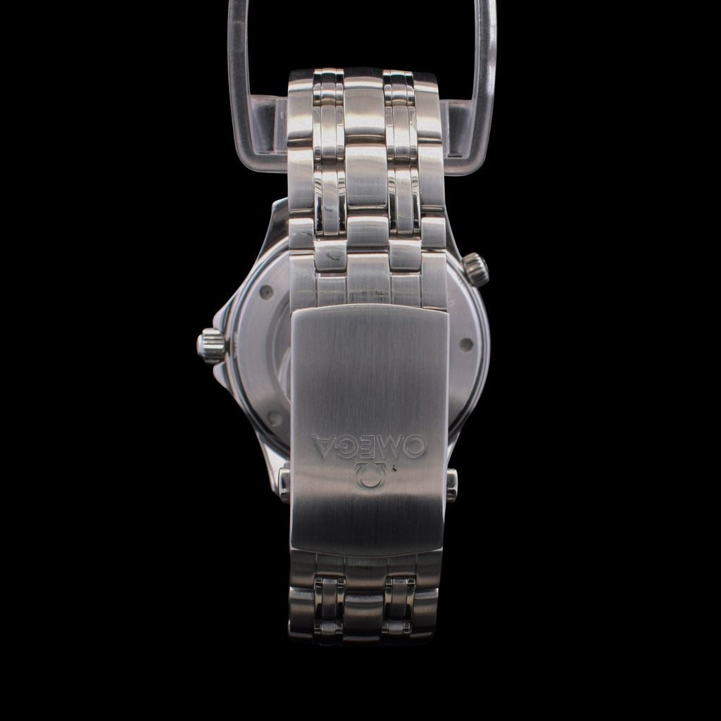 Omega Seamaster Diver 300M “James Bond 50th Anniversary” | 212.30.41.20.01.005