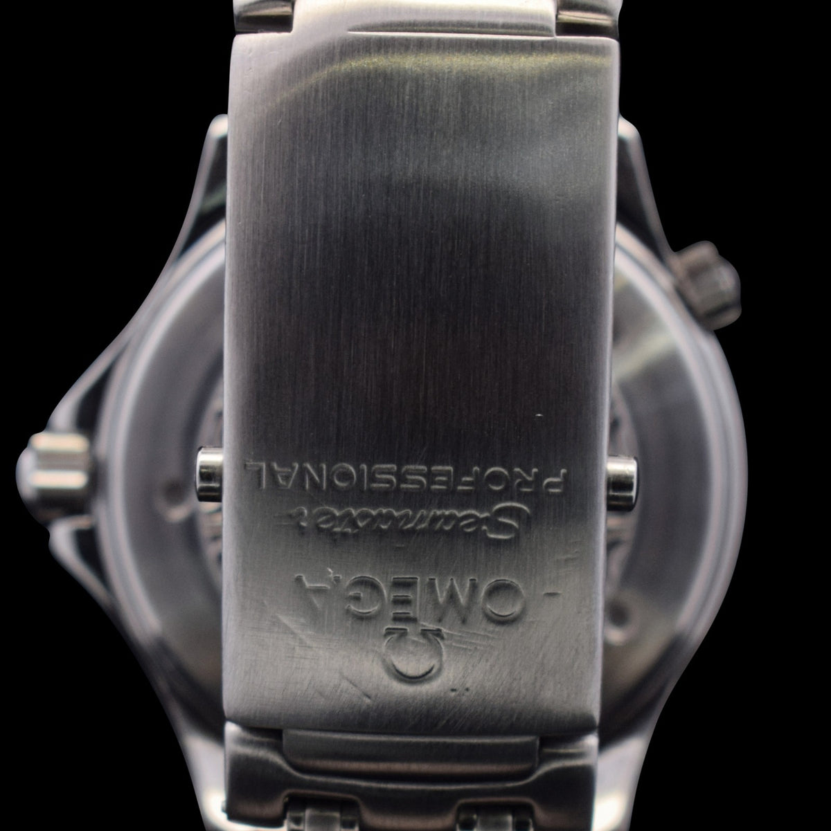 Omega Seamaster Professional 300M | 41mm | "James Bond" | Blue Dial I 2531.80