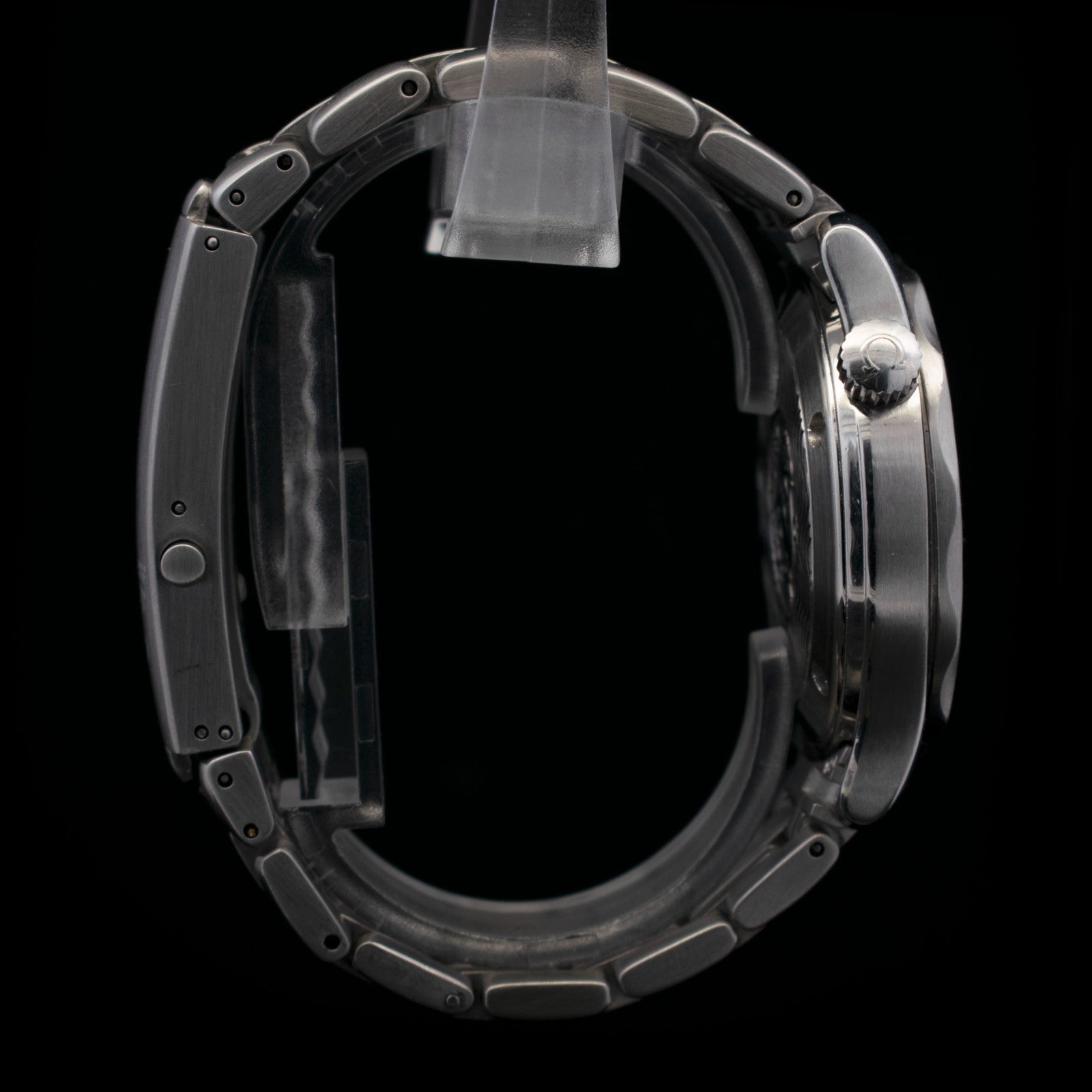 Omega Seamaster Quartz – Model 2561.80