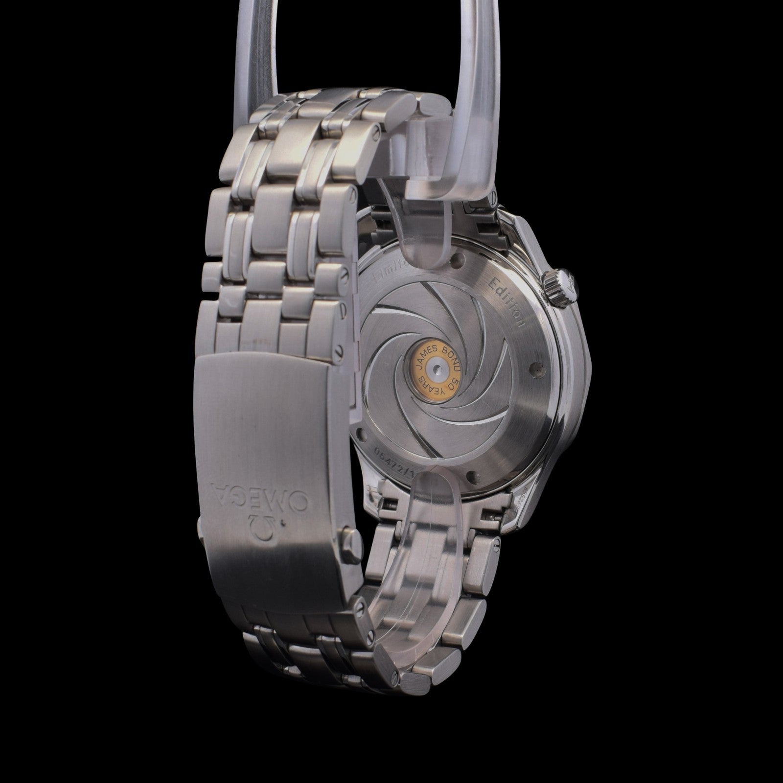 Omega Seamaster Diver 300M “James Bond 50th Anniversary” | 212.30.41.20.01.005