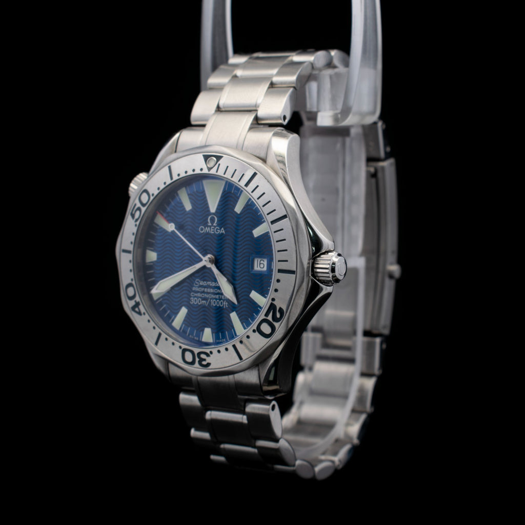 Omega Seamaster Professional 300M “Electric Blue” | Wave Dial | Ref. 2255.80 I