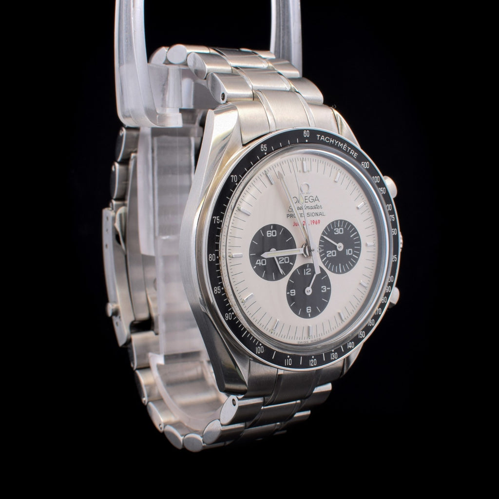 Omega Speedmaster Professional Moonwatch | 42mm White/Black Panda Dial | 3569.31