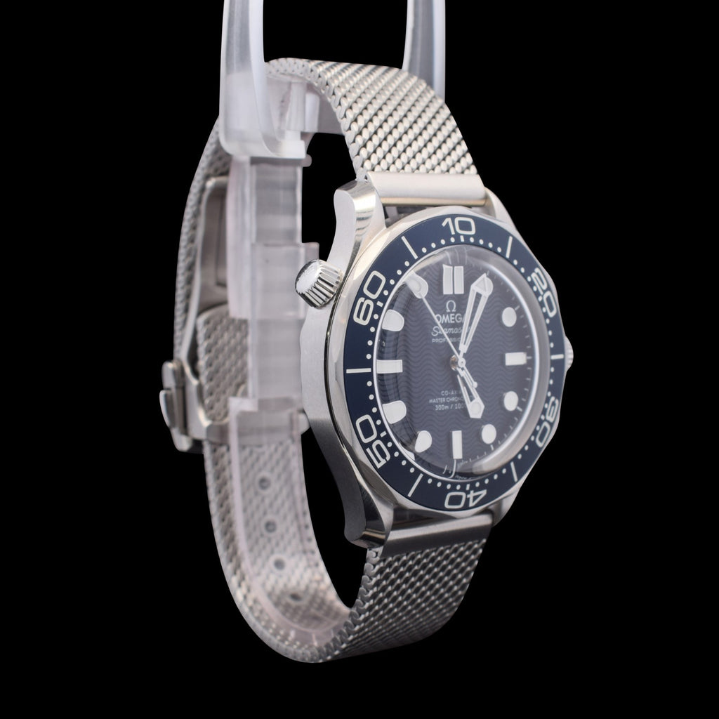 Omega Seamaster Diver 300M James Bond 007 60th Anniversary | 42mm