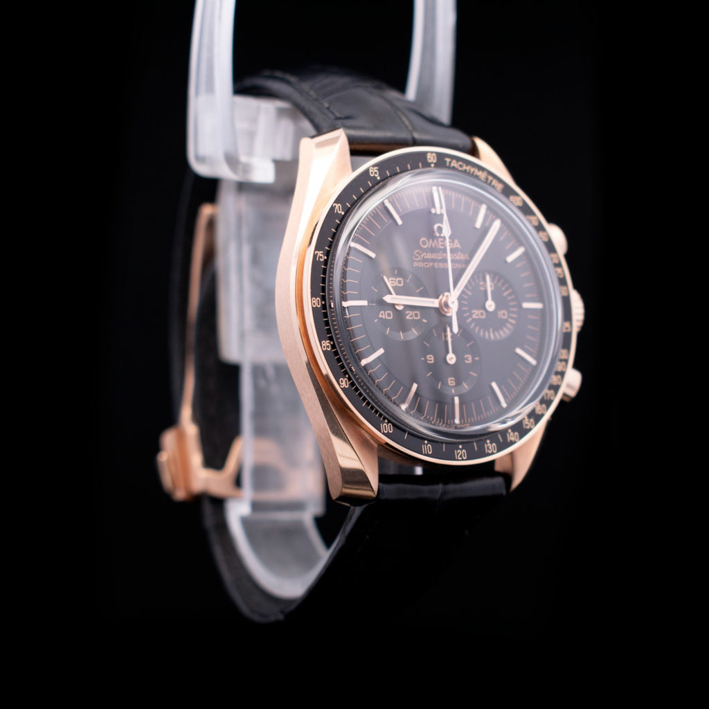 Omega Speedmaster Professional Moonwatch42 mm | 18K Sedna Gold Black Dial (2022)